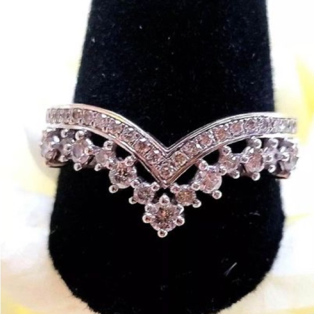 1.58 carat diamond chevron/ Tiara band. 18k white gold